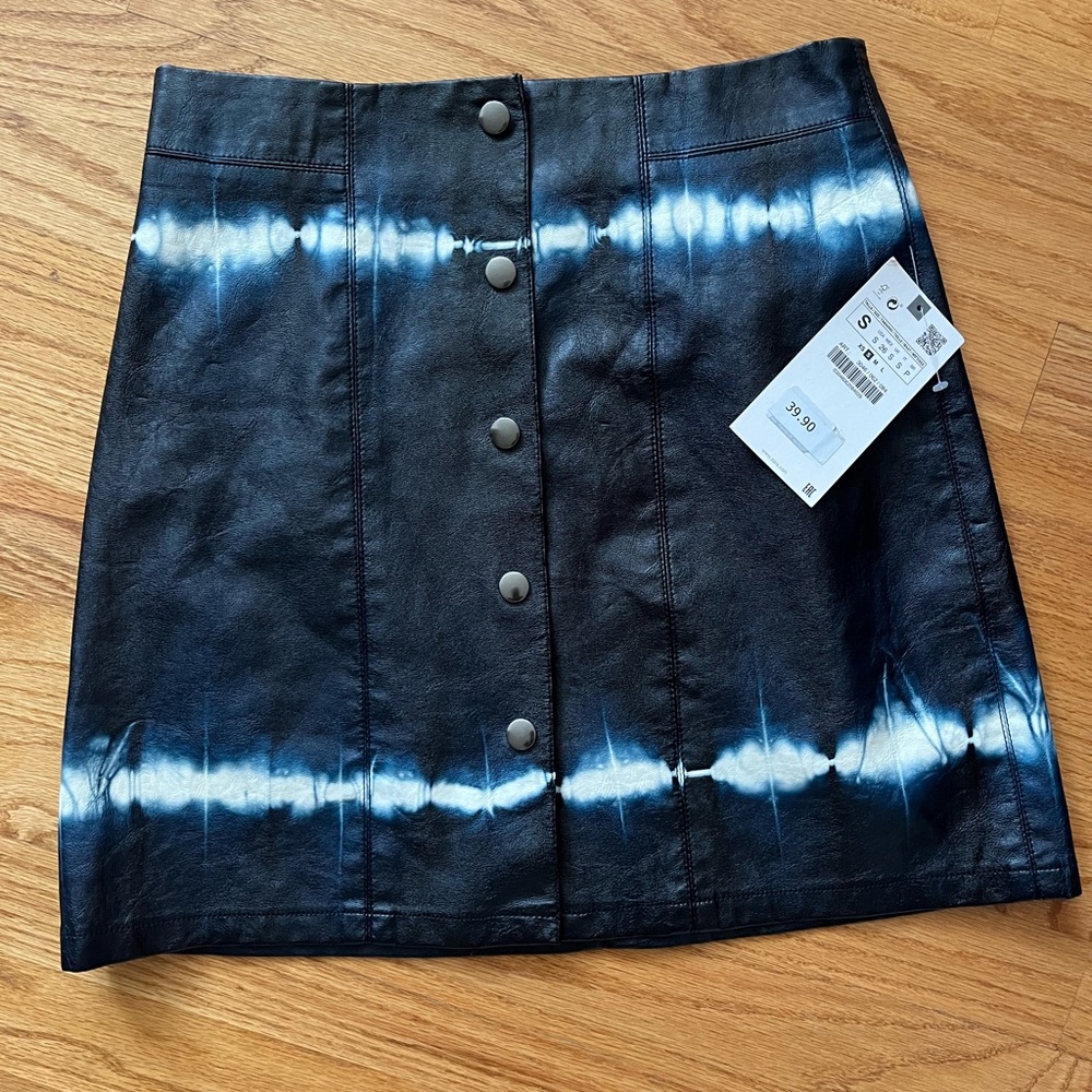 ZARA began leather tie dye mini skirt